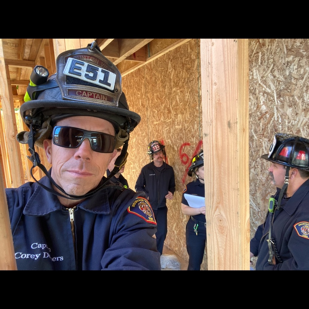 Meet your Posher, Corey